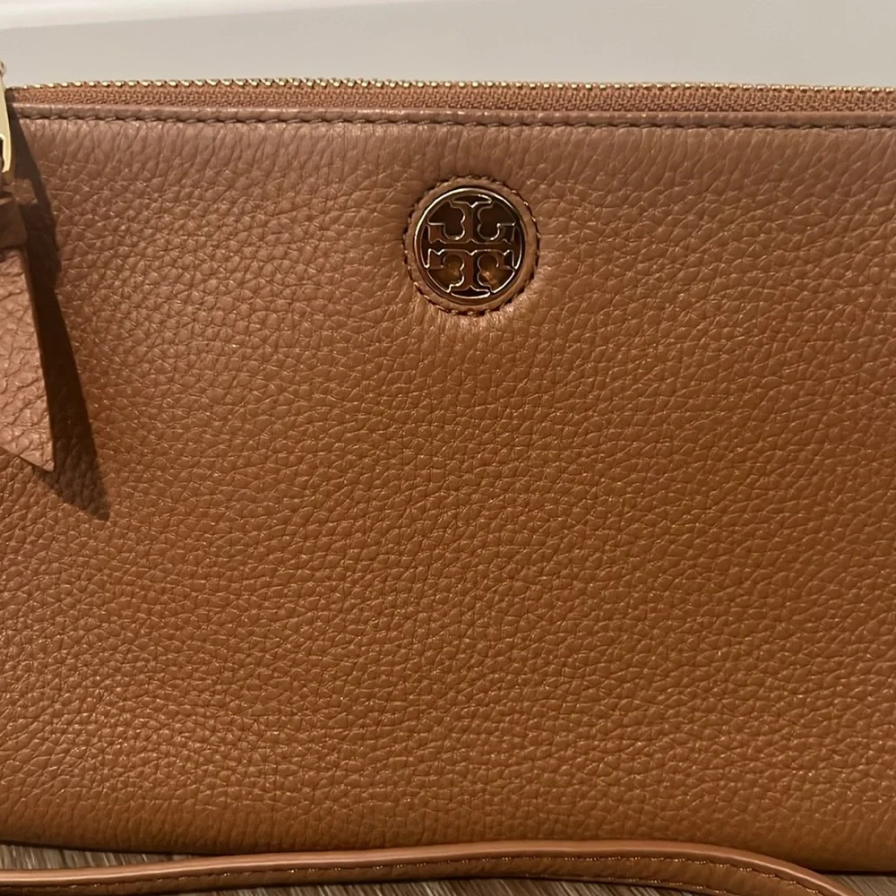Tory Burch Brown Leather Crossbody Bag - Picture 2 of 4